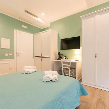 Daca Luxury Rooms Napoli Esterno foto