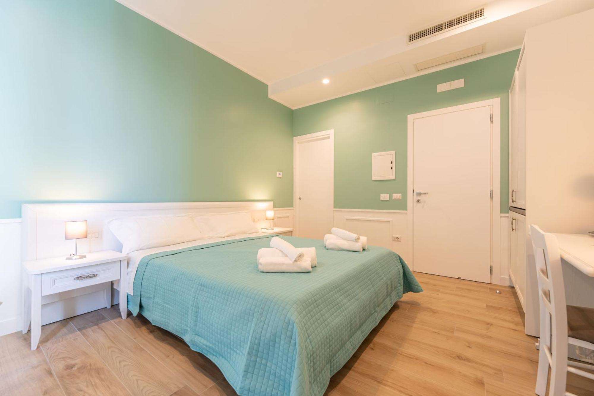 Daca Luxury Nápoles